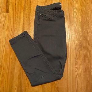 Forever 21 gray stretch skinny jeans